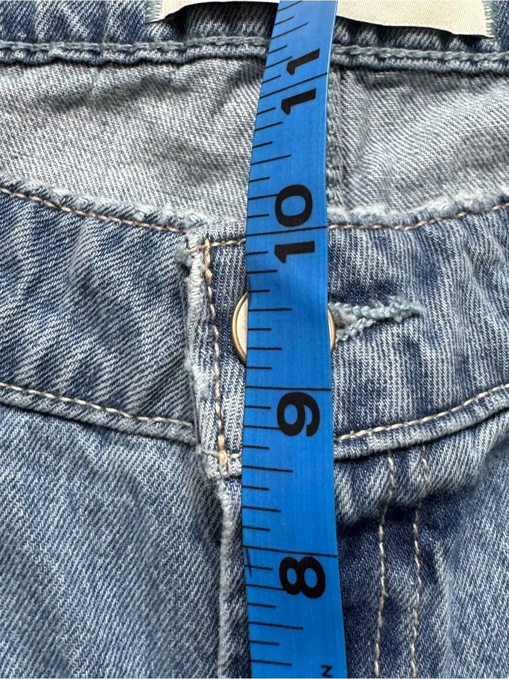 Hollister Low-Rise Baggy Jeans W32 14R Regular Light Wash Chain Charm Detail Y2K - Picture 9 of 11